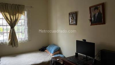 Casa de 5 alcobas en venta en Galerias, Bogotá, 440 m² · foto 4 de 9