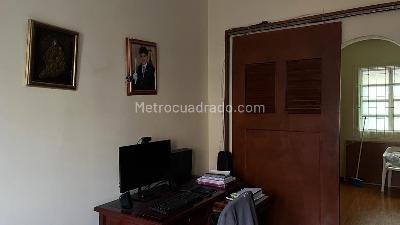 Casa de 5 alcobas en venta en Galerias, Bogotá, 440 m² · foto 5 de 9