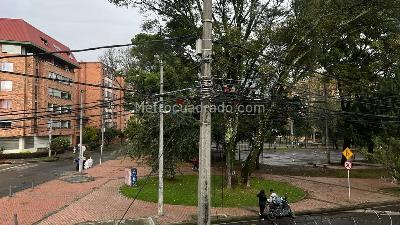 Casa de 5 alcobas en venta en Galerias, Bogotá, 440 m² · foto 9 de 9
