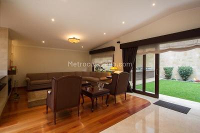 Casa de 3 alcobas en venta en La Calleja, Bogotá, 600 m² · foto 2 de 15