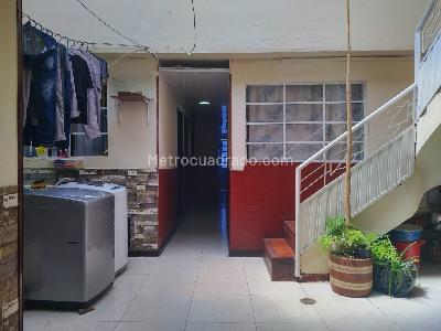 Casa de 5 alcobas en venta en Fatima, Bogotá, 300 m² · foto 9 de 20