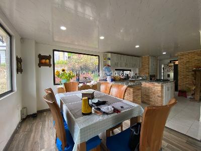 Casa de 4 alcobas en venta en Vereda El Libano, La Calera, 748 m² · foto 3 de 19