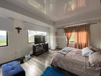 Casa de 4 alcobas en venta en Vereda El Libano, La Calera, 748 m² · foto 9 de 19