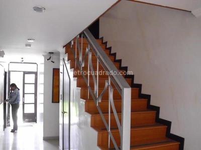 Casa de 5 alcobas en venta en Quinta Paredes, Bogotá, 288 m² · foto 5 de 12