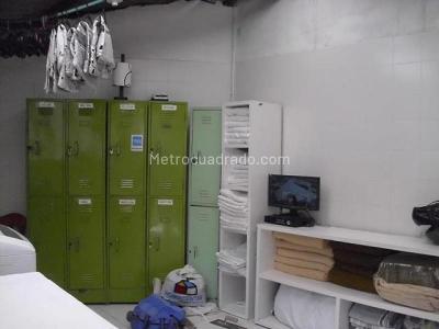 Casa de 5 alcobas en venta en Quinta Paredes, Bogotá, 288 m² · foto 9 de 12