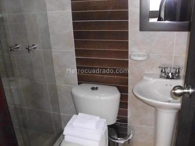 Casa de 5 alcobas en venta en Quinta Paredes, Bogotá, 288 m² · foto 10 de 12