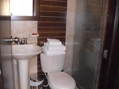 Casa de 5 alcobas en venta en Quinta Paredes, Bogotá, 288 m² · foto 11 de 12