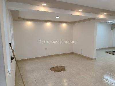 Casa de 5 alcobas en venta en Las Orquideas, Bogotá, 351 m² · foto 3 de 20