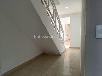 Casa de 5 alcobas en venta en Las Orquideas, Bogotá, 351 m² · foto 7 de 20