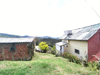 Casa de 1 alcoba en venta en Vereda El Salitre, La Calera, 500 m² · foto 7 de 8