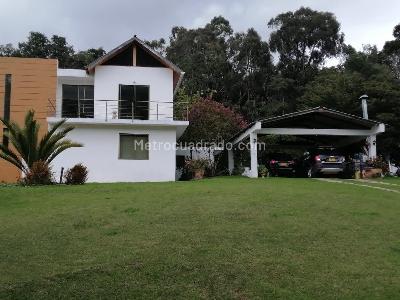 Casa en venta en Vereda El Salitre, La Calera · foto 2 de 17