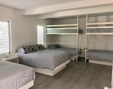 Casa de 5 alcobas en venta en Club Puerto Peñalisa, Girardot, 358 m² · foto 9 de 20