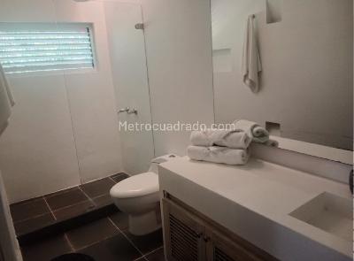 Casa de 5 alcobas en venta en Club Puerto Peñalisa, Girardot, 358 m² · foto 12 de 20