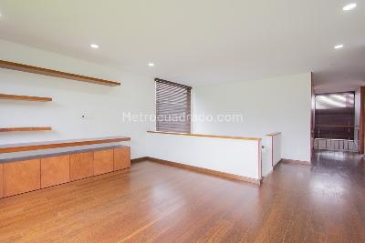Casa de 4 alcobas en venta en La Calera, La Calera, 230 m² · foto 4 de 20