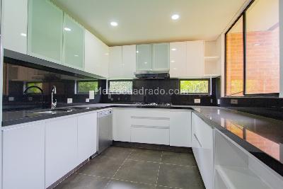 Casa de 4 alcobas en venta en La Calera, La Calera, 230 m² · foto 8 de 20