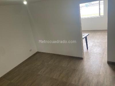 Casa de 5 alcobas en venta en Fontibon, Bogotá, 324 m² · foto 7 de 17