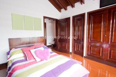 Casa de 4 alcobas en venta en Santa Barbara Alta, Bogotá, 600 m² · foto 14 de 17