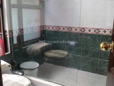 Casa de 4 alcobas en venta en Santa Barbara Alta, Bogotá, 600 m² · foto 16 de 17