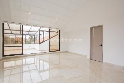 Apartamento en venta en Gratamira, Bogotá · foto 2 de 20