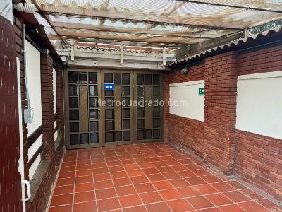 Casa de 5 alcobas en venta en San Martin, Bogotá, 184 m² · foto 2 de 20
