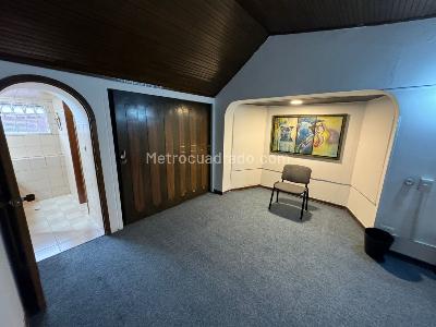 Casa de 5 alcobas en venta en San Martin, Bogotá, 184 m² · foto 9 de 20