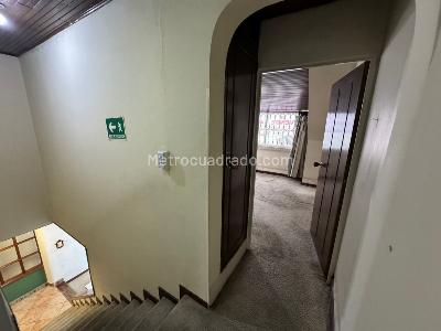 Casa de 5 alcobas en venta en San Martin, Bogotá, 184 m² · foto 14 de 20