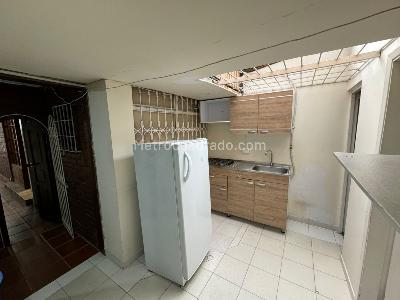 Casa de 5 alcobas en venta en San Martin, Bogotá, 184 m² · foto 17 de 20