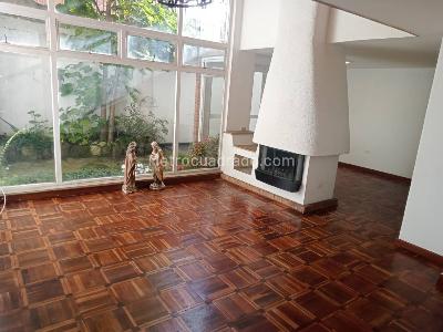Casa en arriendo en Los Rosales, Bogotá · foto 2 de 20