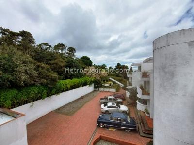 Casa de 5 alcobas en arriendo en Altos De Yerbabuena, Chía, 700 m² · foto 3 de 20