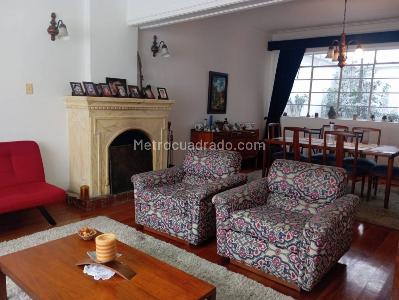 Casa de 5 alcobas en venta en La Salle, Bogotá, 340 m² · foto 2 de 13