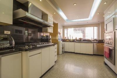 Apartamento de 4 alcobas en venta en Santa Barbara Alta, Bogotá, 374 m² · foto 11 de 20