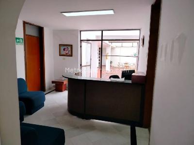 Casa de 5 alcobas en arriendo en Lago Gaitan, Bogotá, 400 m² · foto 4 de 20