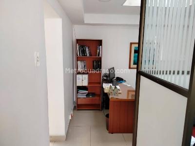 Casa de 5 alcobas en arriendo en Lago Gaitan, Bogotá, 400 m² · foto 5 de 20