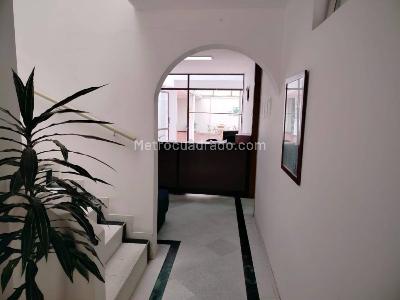 Casa de 5 alcobas en arriendo en Lago Gaitan, Bogotá, 400 m² · foto 7 de 20