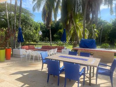 Casa de 2 alcobas en venta en Puerto Peñalisa, Girardot, 400 m² · foto 3 de 4