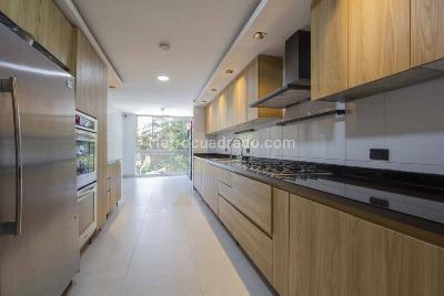Apartamento en venta en Los Rosales, Bogotá · foto 8 de 20