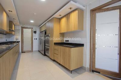 Apartamento en venta en Los Rosales, Bogotá · foto 9 de 20