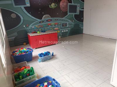 Casa de 5 alcobas en venta en Cedritos, Bogotá, 486 m² · foto 9 de 20