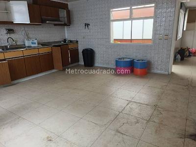 Casa de 5 alcobas en venta en Cedritos, Bogotá, 486 m² · foto 13 de 20