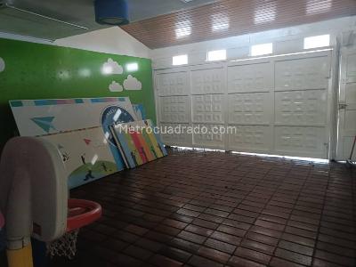 Casa de 5 alcobas en venta en Cedritos, Bogotá, 486 m² · foto 15 de 20