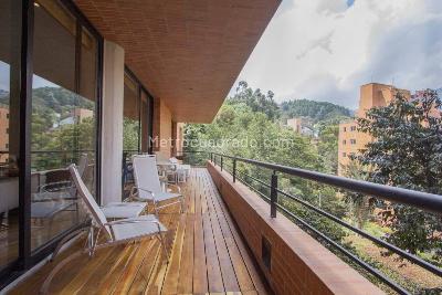 Apartamento en venta en Santa Barbara Alta, Bogotá · foto 8 de 20