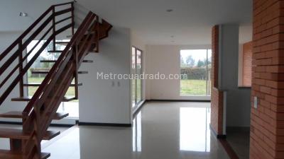 Casa de 3 alcobas en venta en Chia, Chía, 1500 m² · foto 3 de 20