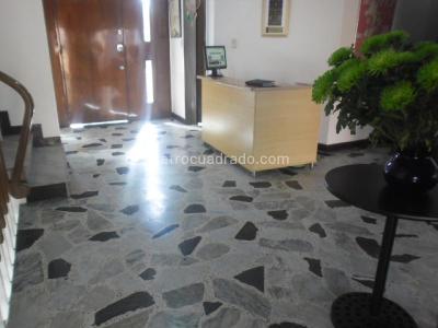Casa de 5 alcobas en venta en Nicolas De Federman, Bogotá, 390 m² · foto 3 de 20