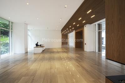 Apartamento de 4 alcobas en venta en Chico Oriental, Bogotá, 326 m² · foto 9 de 20
