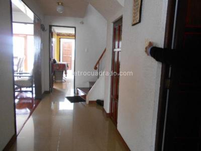 Casa de 3 alcobas en venta en El Batán, Bogotá, 192 m² · foto 12 de 19