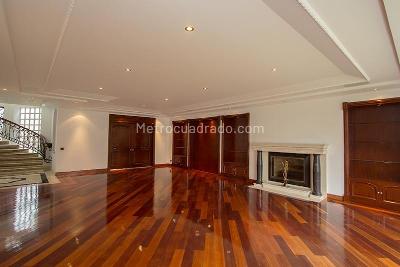 Casa de 4 alcobas en venta en Santa Ana, Bogotá, 764 m² · foto 2 de 20
