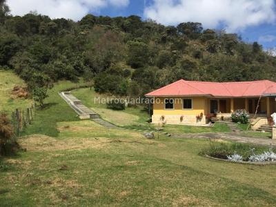 Casa en venta en Vereda El Hato, La Calera · foto 3 de 10