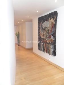 Apartamento de 2 alcobas en venta en Los Rosales, Bogotá, 300 m² · foto 6 de 20