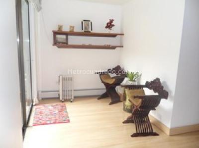 Apartamento de 2 alcobas en venta en Los Rosales, Bogotá, 300 m² · foto 11 de 20