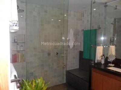 Apartamento de 2 alcobas en venta en Los Rosales, Bogotá, 300 m² · foto 16 de 20